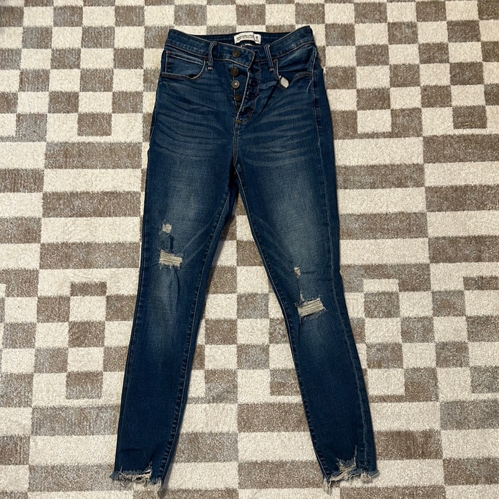 Abercrombie & Fitch Curve Love 26 high rise super skinny ankle button closure